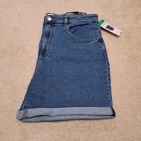 Steve Madden Blue Jean Shorts Women's Size XL Stretch Denim Casual NEW - Picture 8 of 8